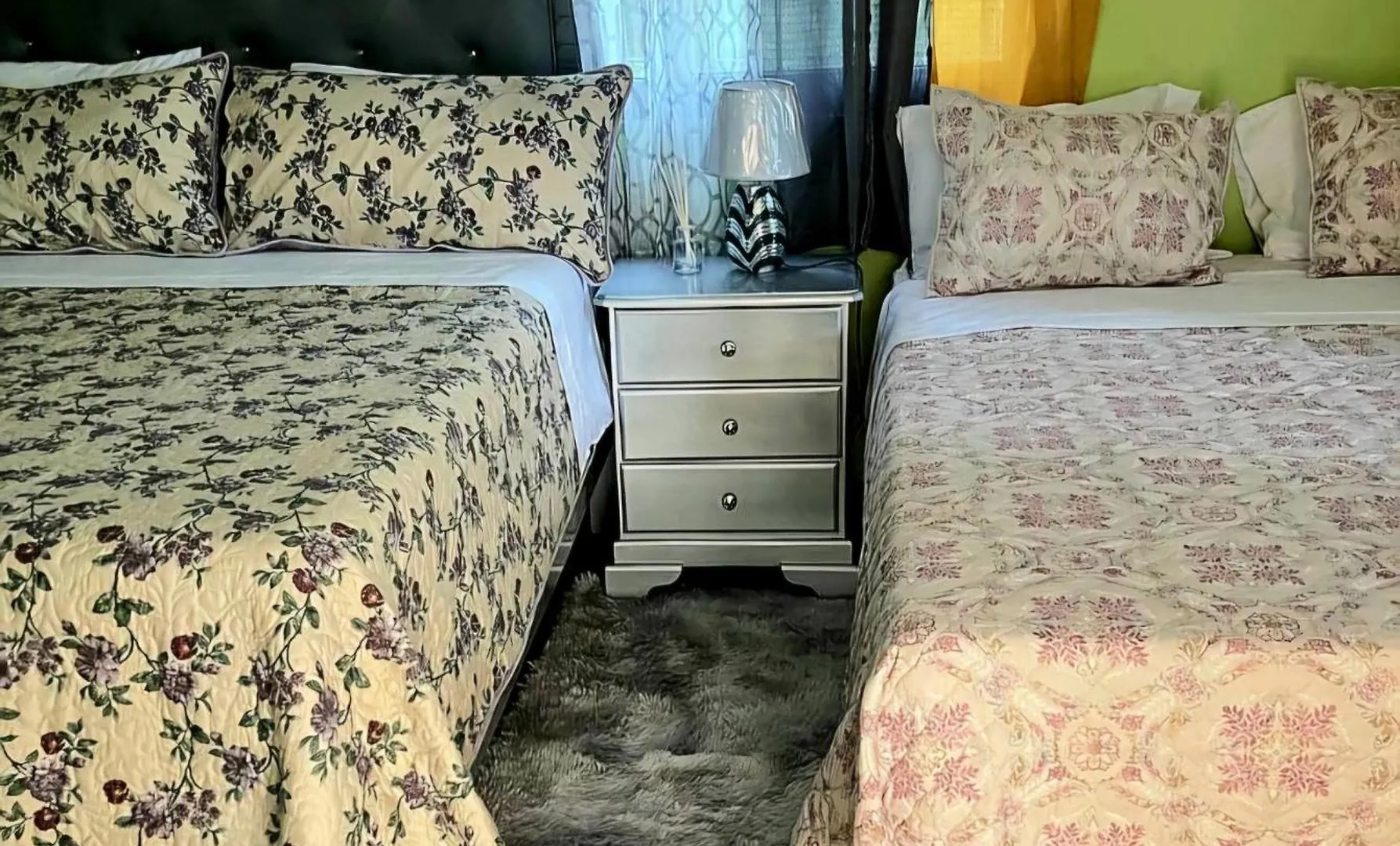 Crimson Clove Vacation Home Ja Spanish Town Guest house